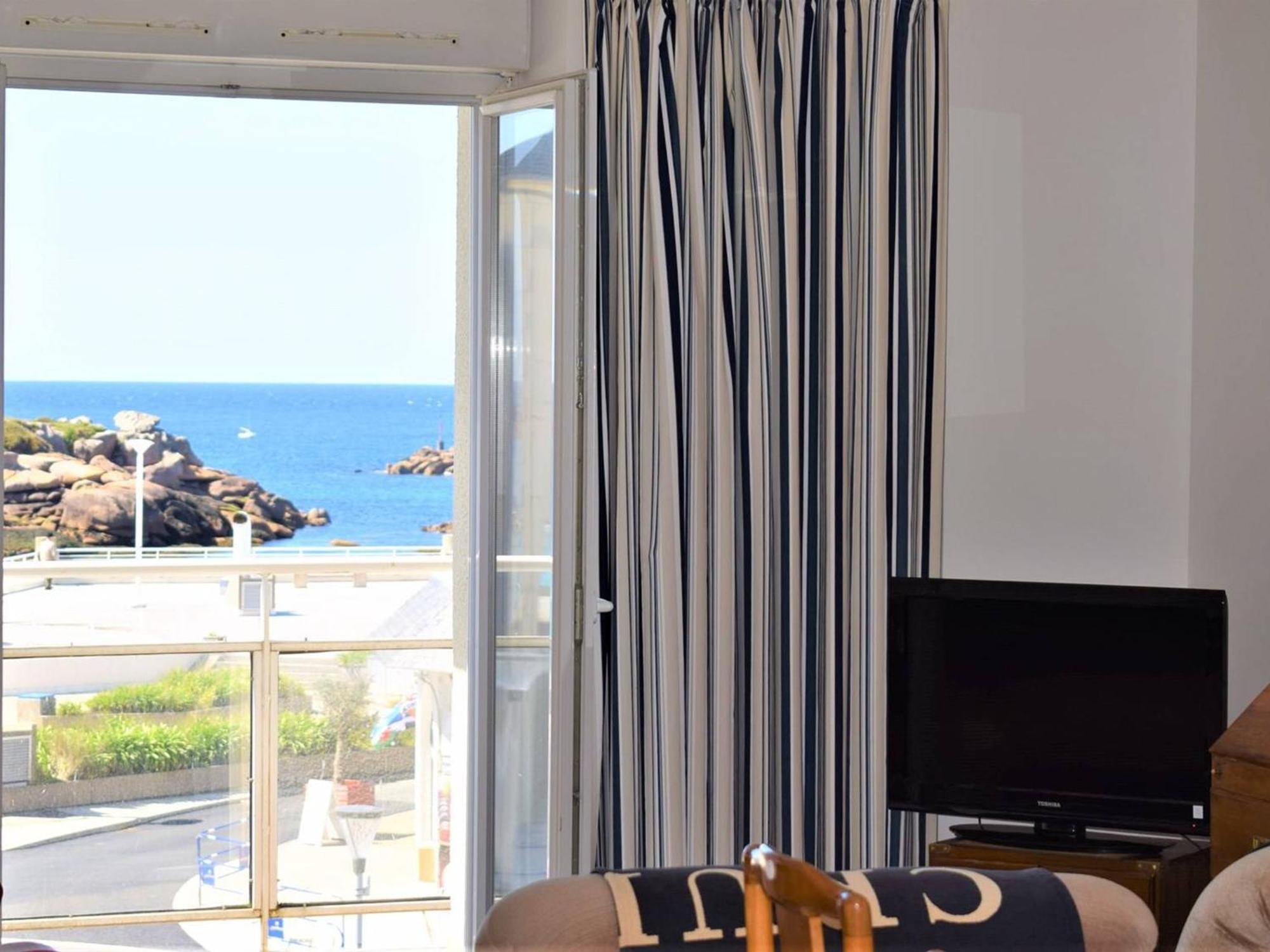 Appartement Spacieux Avec Wifi Et Parking A Tregastel, Proche Plage - Fr-1-368-18 Luaran gambar